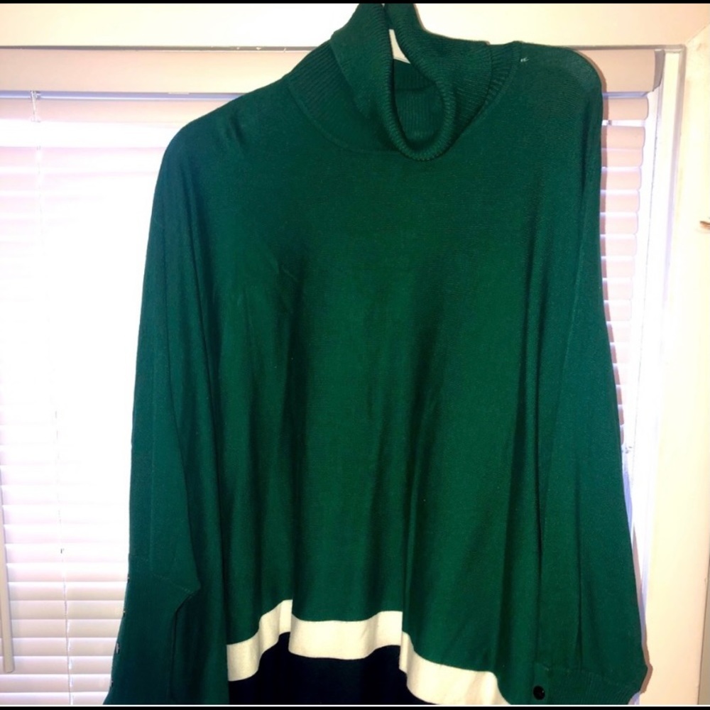 Alfani poncho sweater. Green, white and black